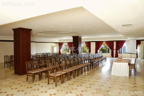 Azka Hotel 38